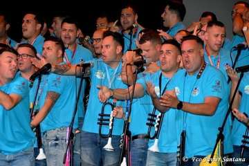 Presentación con éxito de la murga teldense Las Golisnionas (Foto Francisco Javier Santana)
